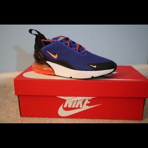 Only wore once, no scuffs